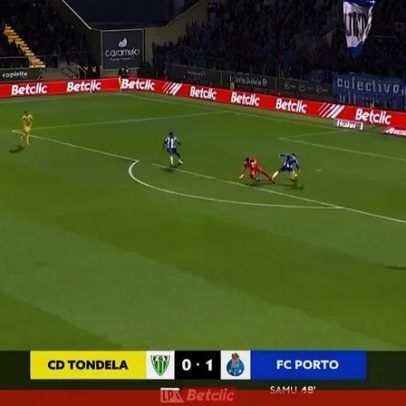 Guarda-redes do Tondela falha e FC Porto aumenta vantagem com William Gomes