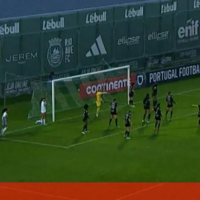 Rio Ave feminino forma fila ao segundo poste e reaparece com canto curioso