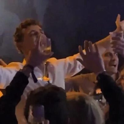 Lando Norris celebra o primeiro Mundial de Fórmula 1 com festa