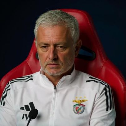 Mourinho diz que jovens têm potencial, mas é preciso colocá-los a jogar