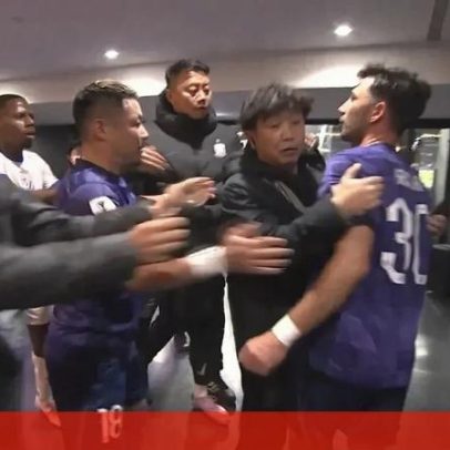 Caos no intervalo de jogo da Liga dos Campeões Asiática com gritaria e empurrões