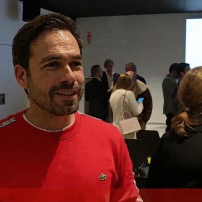 Ricardo Martins Pereira na São Silvestre El Corte Inglés com carrinho de bebé