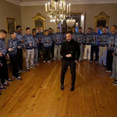 Bloopers do vídeo de Natal do FC Porto com risos de Farioli