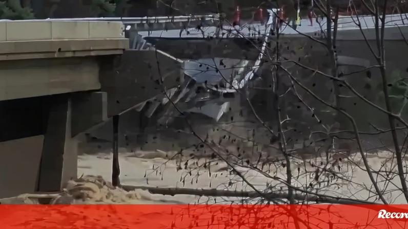 Vídeo mostra ponte a colapsar após cheias nos EUA