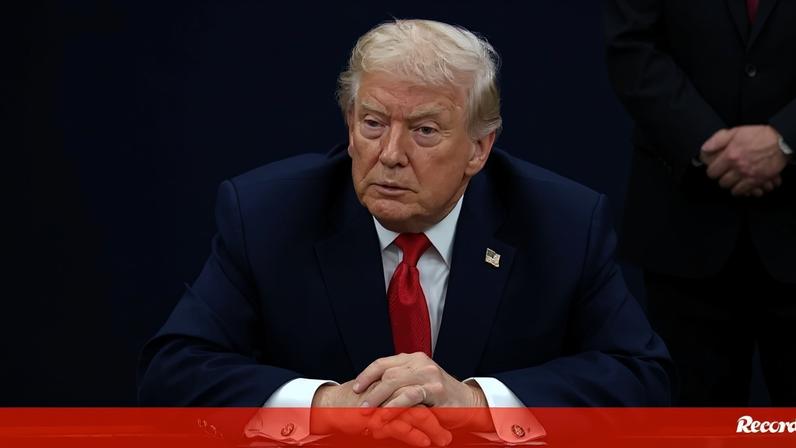 Trump comenta divulgação de novas fotos do espólio de Epstein