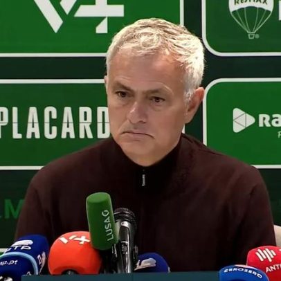 Mourinho afirma penálti não assinalado sobre Pavlidis e comenta pressão
