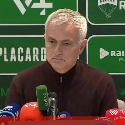 Mourinho diz penálti não assinalado sobre Pavlidis e comenta pressão de outros