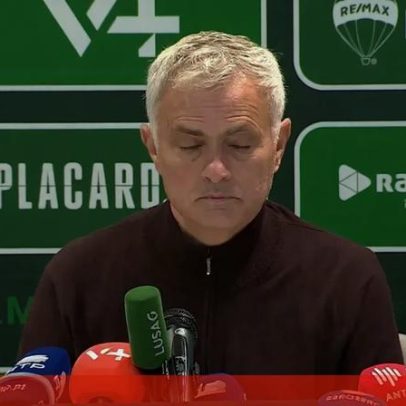 Barreiro lesionou-se; Mourinho elogia sacrifício de ficar em campo até ao intervalo
