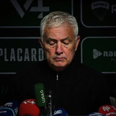 Mourinho comenta lesão de Leandro Barreiro que jogou até ao intervalo