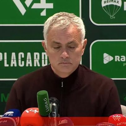 Mourinho comenta lesão de Leandro Barreiro, que ficou em campo até ao intervalo