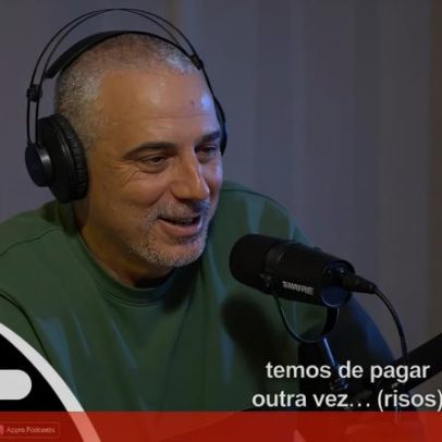 Analista adormece ao tentar ver PSG-Benfica para analisar o adversário