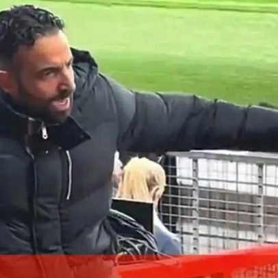 Amorim revoltado no banco do Manchester United durante o jogo