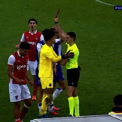Árbitro do E. Amadora-Moreirense substituído após polémica em jogo de juniores