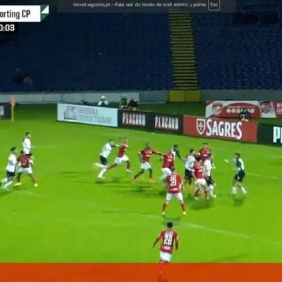 Iturralde analisa o penálti no Santa Clara-Sporting