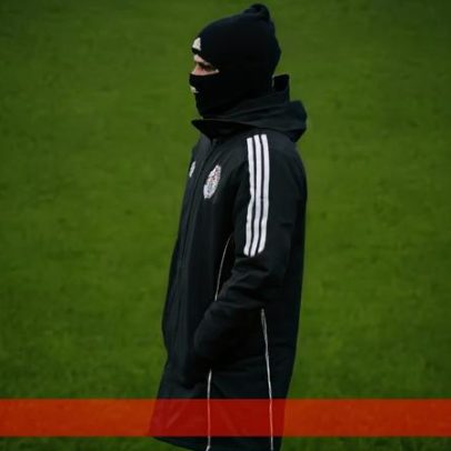 Treinador do Besiktas diz que Rafa tem nível 0 nos treinos