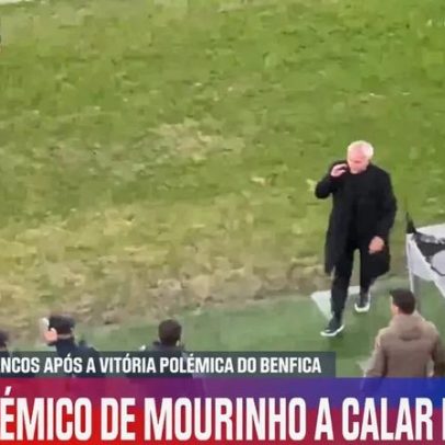 Mourinho manda calar o banco do Famalicão no final da partida
