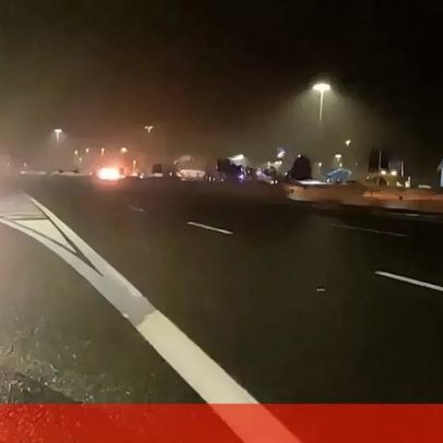 Camião-cisterna explode na autoestrada entre Roma e Nápoles durante o Natal