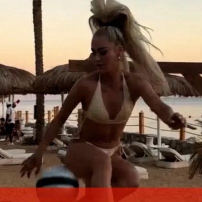 Alisha Lehmann envia mensagem de Natal na praia e encanta seguidores
