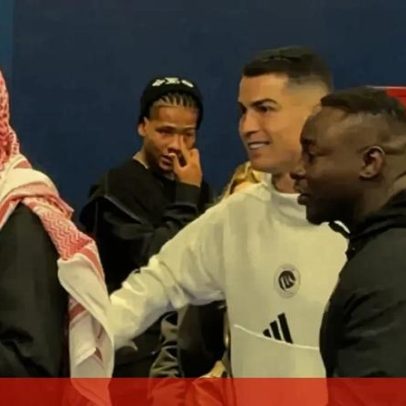 Irmão de Ângelo emociona-se ao tirar foto com Cristiano Ronaldo