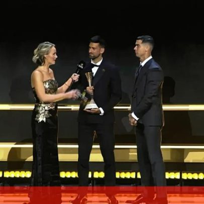 Djokovic recebe prémio de Cristiano Ronaldo e diz que os motivaram mutuamente