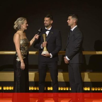 Djokovic recebe prémio de Cristiano Ronaldo e diz que se motivaram mutuamente