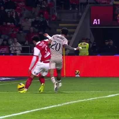 Mourinho afirma que golo de Dahl é limpo e celebra vitória por 3-2