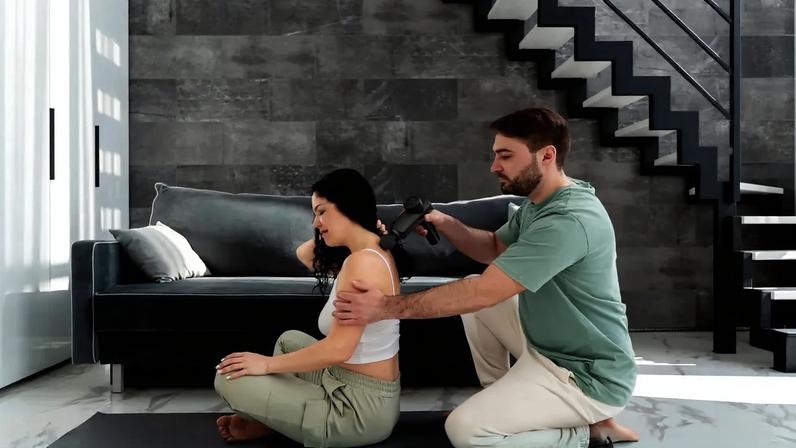 Massagem com pistola Lenovo no Aliexpress: recuperação muscular acessível e avaliada