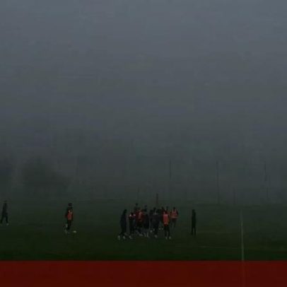 Treino matinal do Chaves sob temperaturas negativas e nevoeiro cerrado
