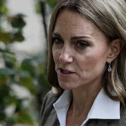 Kate Middleton emociona ao deixar mensagem escrita à mão