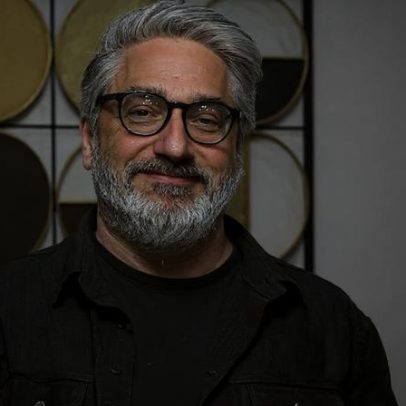 Rádio dedica música de Natal a Nuno Markl e humorista fica em lágrimas