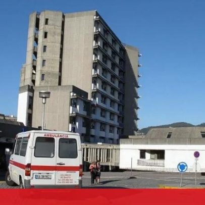 Homem gravemente ferido num acidente entre carro e mota em Guimarães