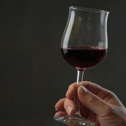 Tailândia levanta proibição de venda de álcool à tarde, vigente desde 1972