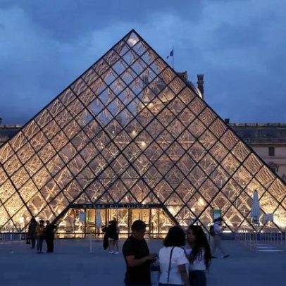 Funcionários do Louvre entram em greve por condições de trabalho ruins