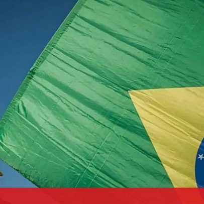 Deputados e Jornalistas Agredidos por Seguranças Durante Tumulto no Congresso