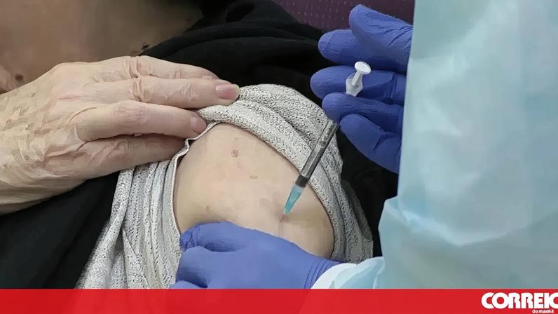 Farmácias sem vacinas da gripe para quem não pertence aos grupos elegíveis