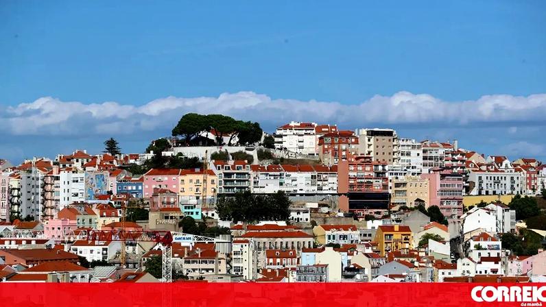 Governo entrega pacote fiscal sobre habitação na Assembleia da República