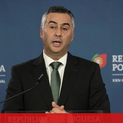 Ministro alerta para degradação de casas universitárias entre alunos carenciados