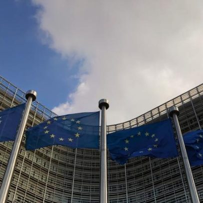 Bruxelas propõe empréstimo de reparações ou crédito da UE e pede aval em 14 dias