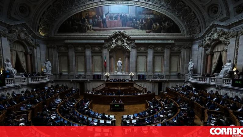 Governo aprova subida do salário mínimo para 920 euros em 2026