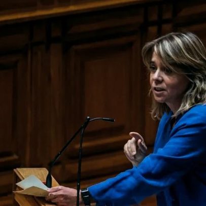 Catarina Martins e António Filipe debatem reforma laboral e apoiam grevistas