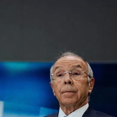 Marques Mendes pode divulgar clientes da empresa familiar com autorização