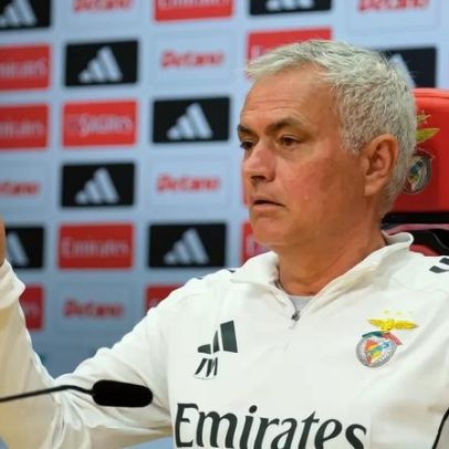 Mourinho quer vitória sobre Napoli para manter Benfica entre os maiores