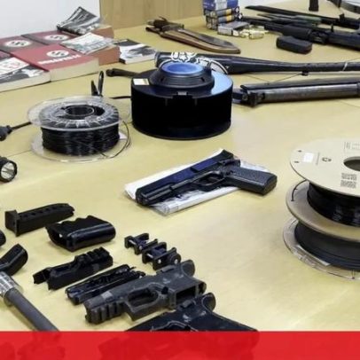 Peritagens a armas 3D atrasam acusação a neonazistas