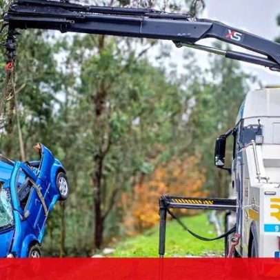 Homem morre em despiste para ravina em Lousada enquanto regressava a casa