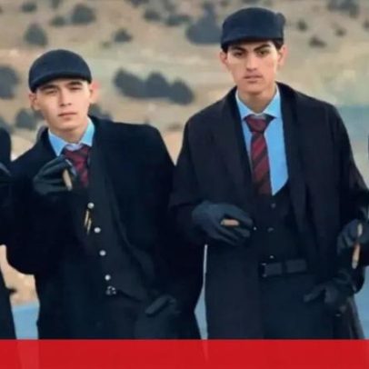 Quatro jovens detidos no Afeganistão por vestir-se como Peaky Blinders