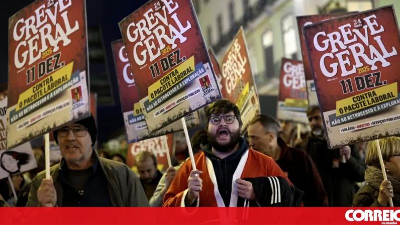 Greve geral paralisa o país 12 anos depois