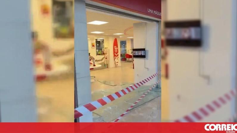 Samu envolve-se em acidente em Gaia e abandona o local antes da chegada das autoridades