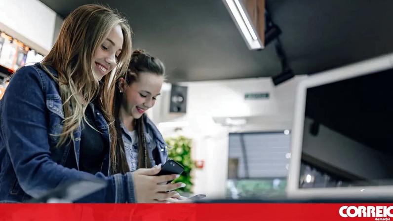 Ofertas do dia 16 de dezembro: tecnologia e cuidados de pele para o Natal