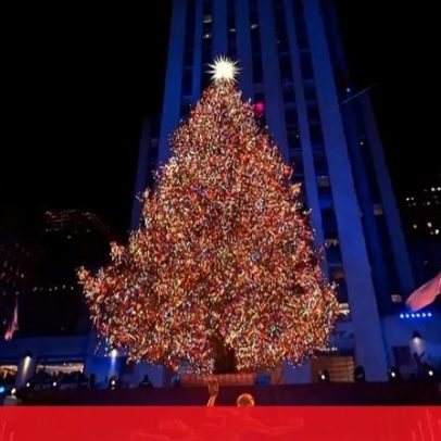 Árvore de Natal do Rockefeller Center volta a iluminar Nova Iorque