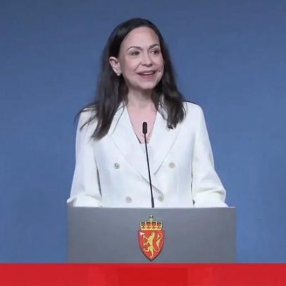 María Corina Machado fala pela primeira vez após fuga de Maduro